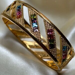 Gold Bracelet with Multicolor Gemstones